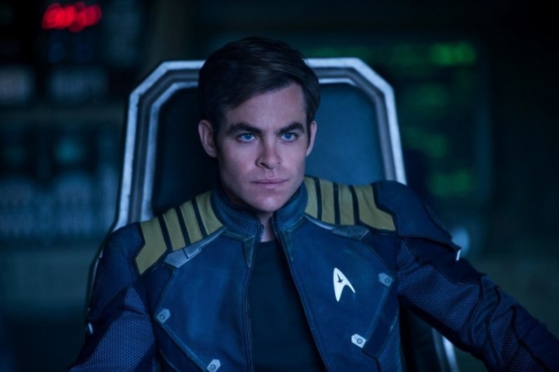 7784147744_chris-pine-alias-le-capitaine-kirk-dans-star-trek-sans-limites