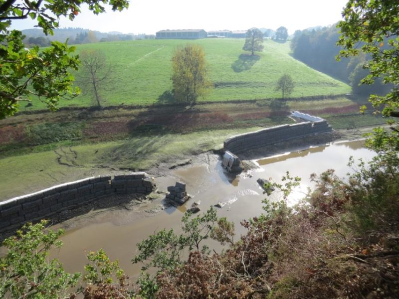 25577-171109163052042-5-854x641