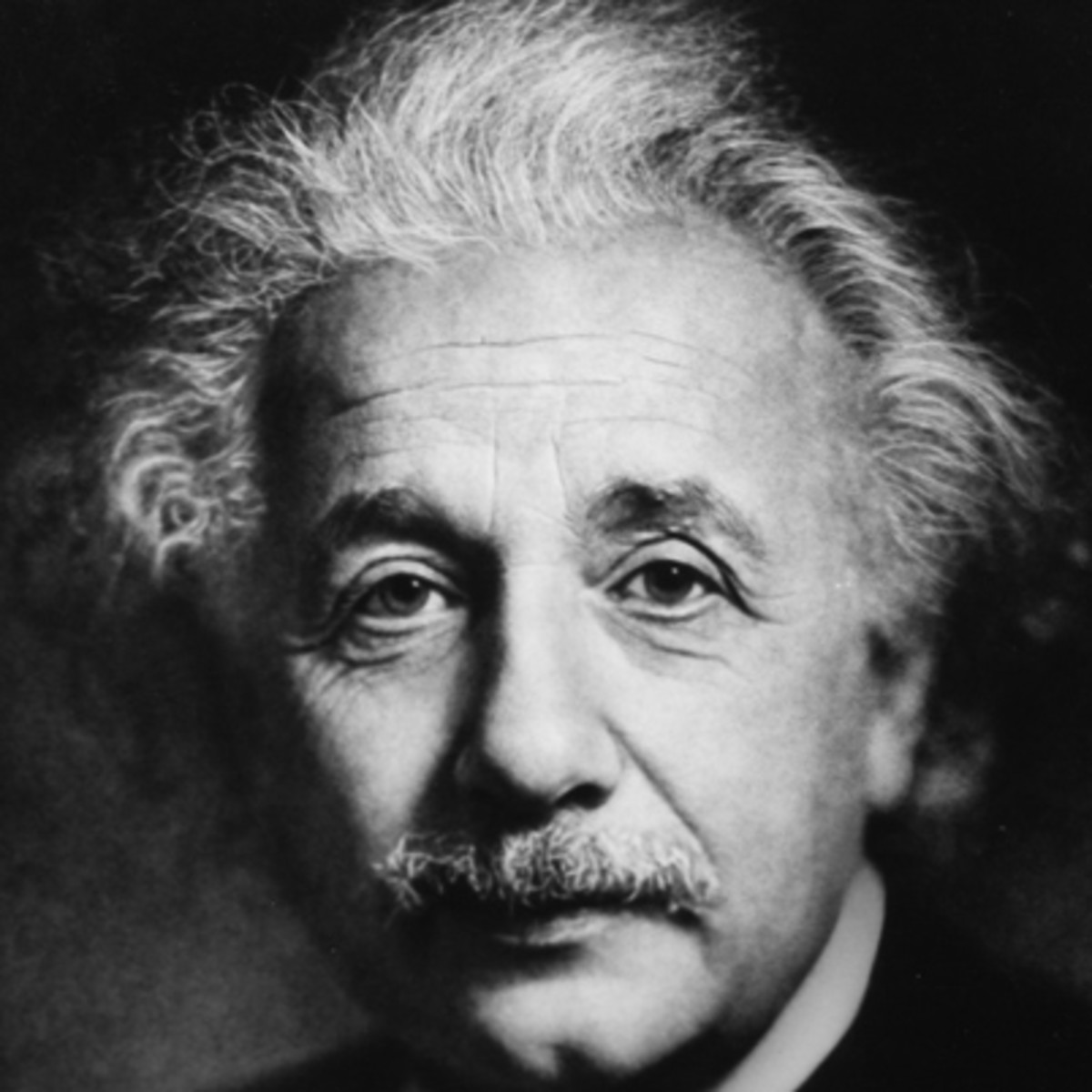 albert-einstein-9285408-1-402