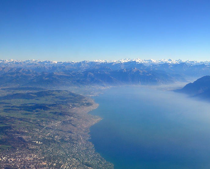 687px-2011-11-17_13-35-19_Switzerland_Canton_de_Vaud_Ecublens2