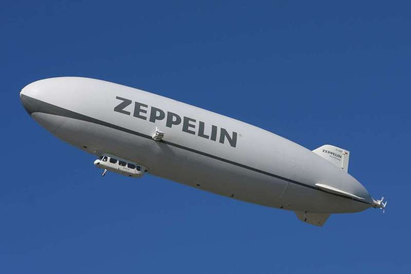 9ae62bedde_70382_zepplinheliumjpg